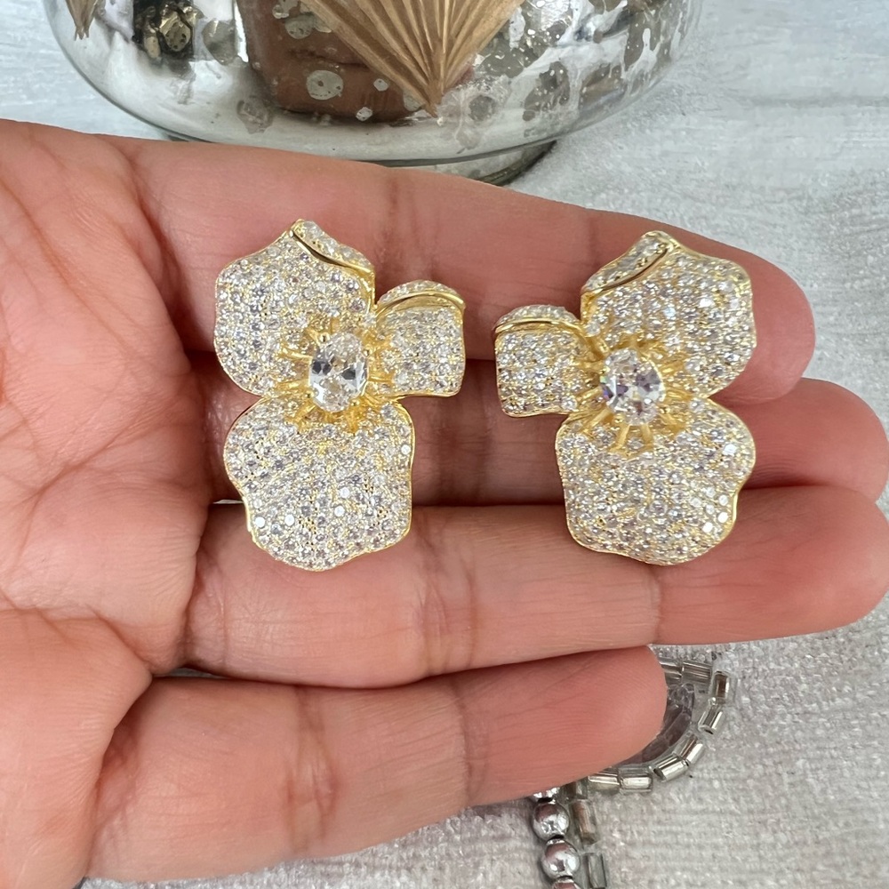 Sterling Silver Orchids 14k Gold Vermeil in White Zircons. Post: Omega - Picture 2 of 3